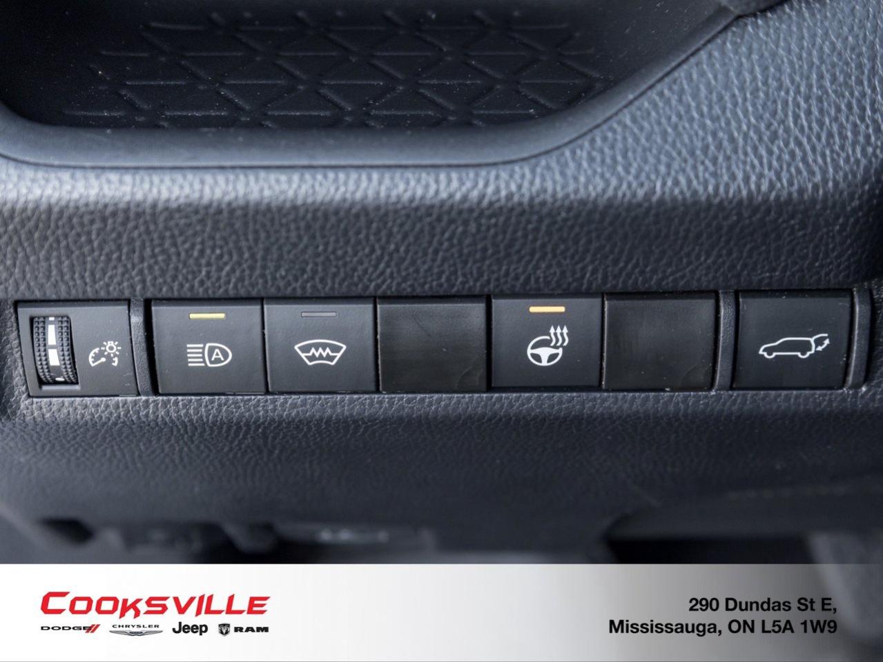 2023 Toyota RAV4 XLE AWD Photo