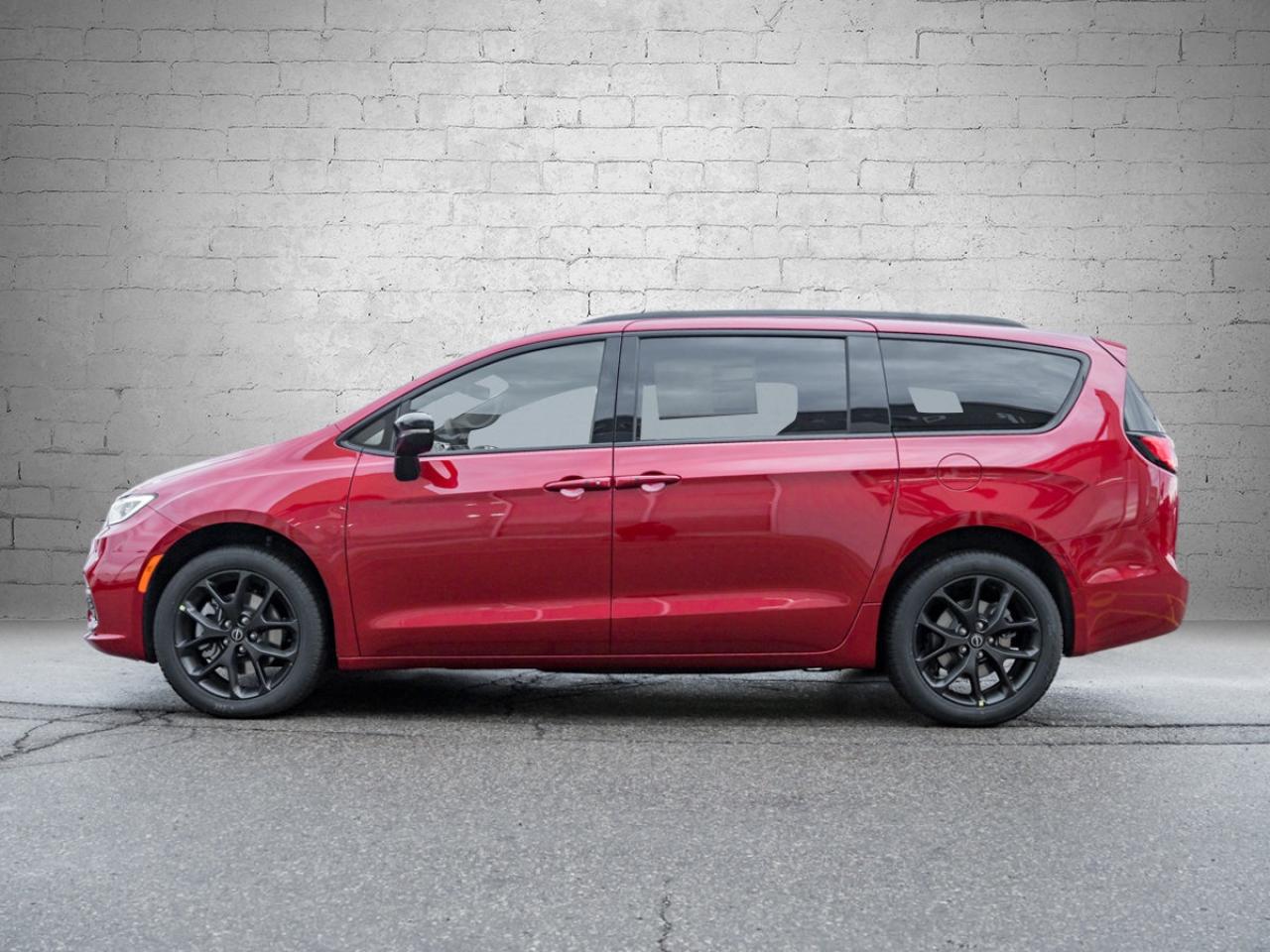 2026 Chrysler Pacifica Select AWD Photo2