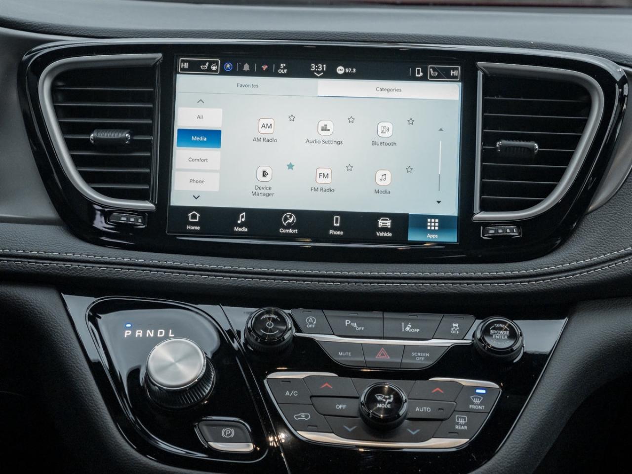 2026 Chrysler Pacifica Select AWD Photo