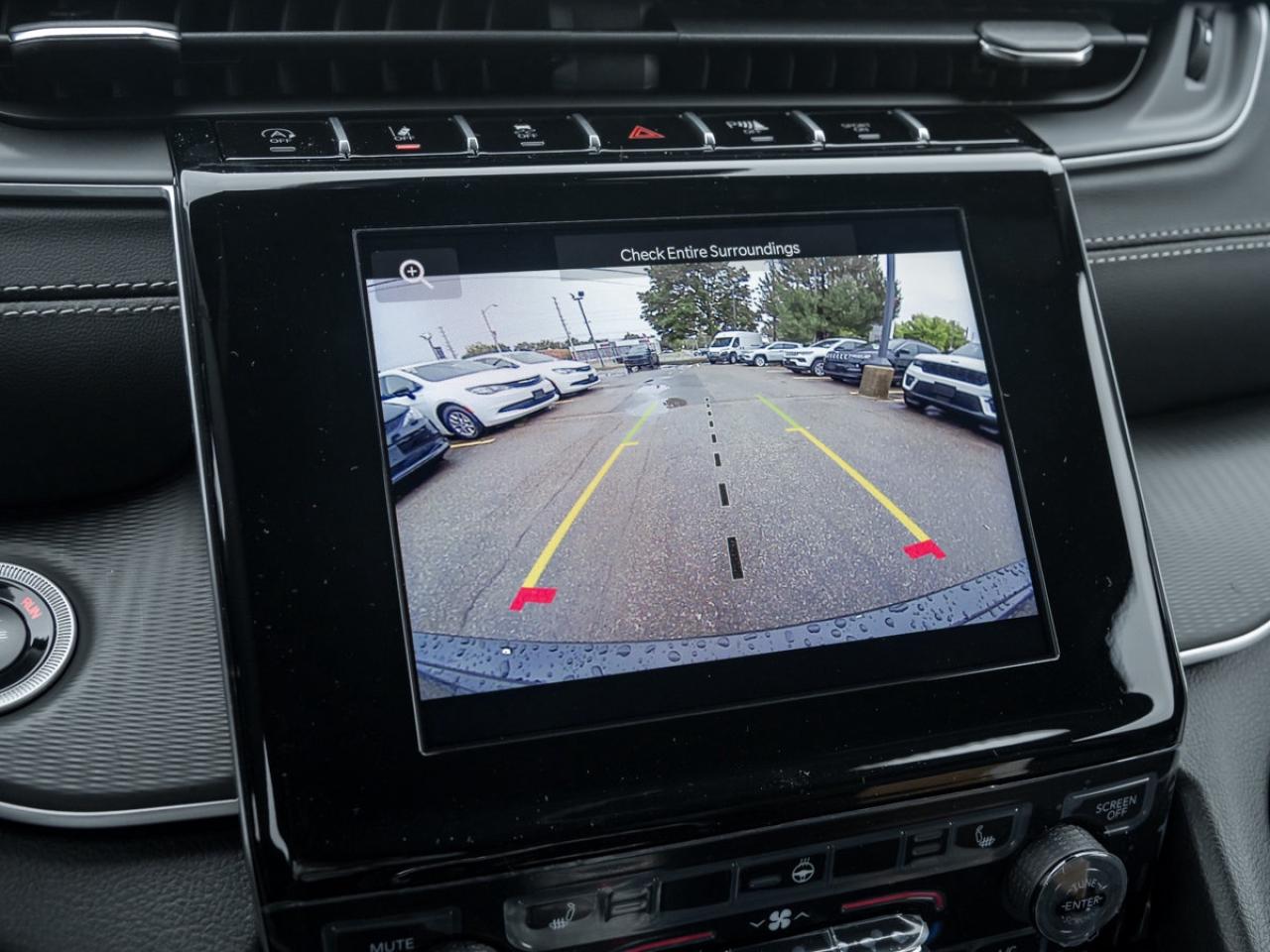 2025 Jeep Grand Cherokee Laredo Altitude Photo