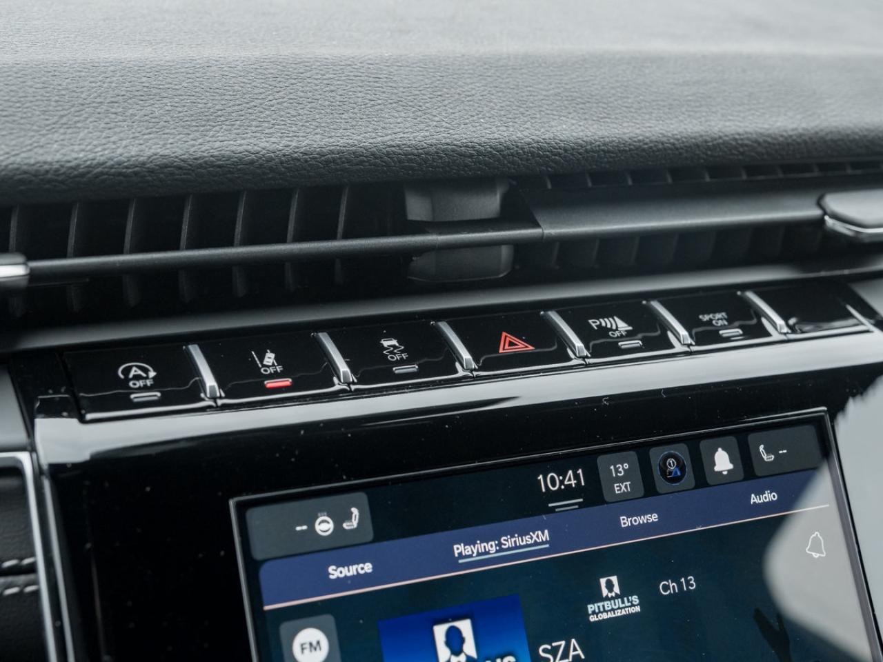 2025 Jeep Grand Cherokee Laredo Altitude Photo