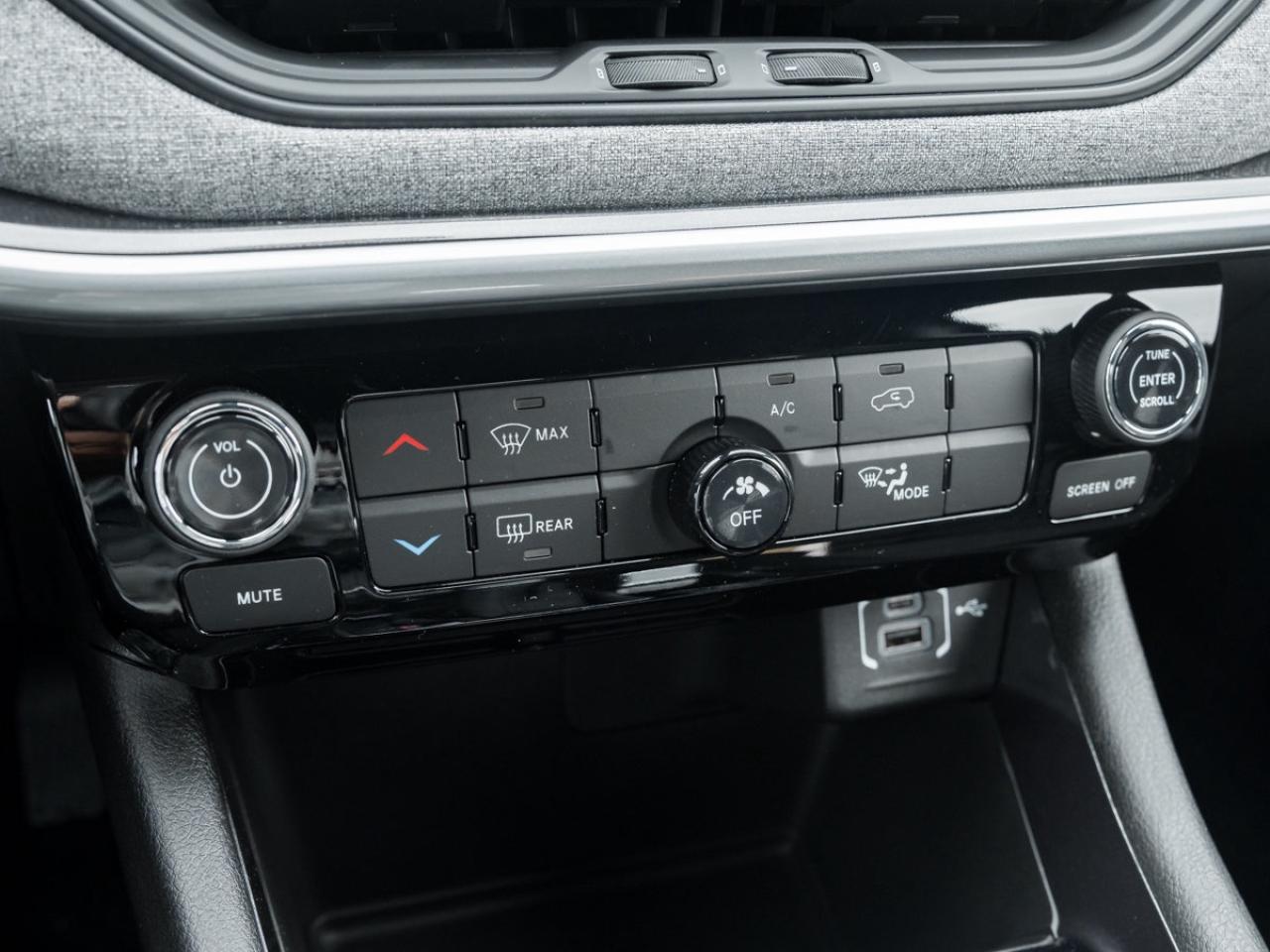 2025 Jeep Compass Sport Photo