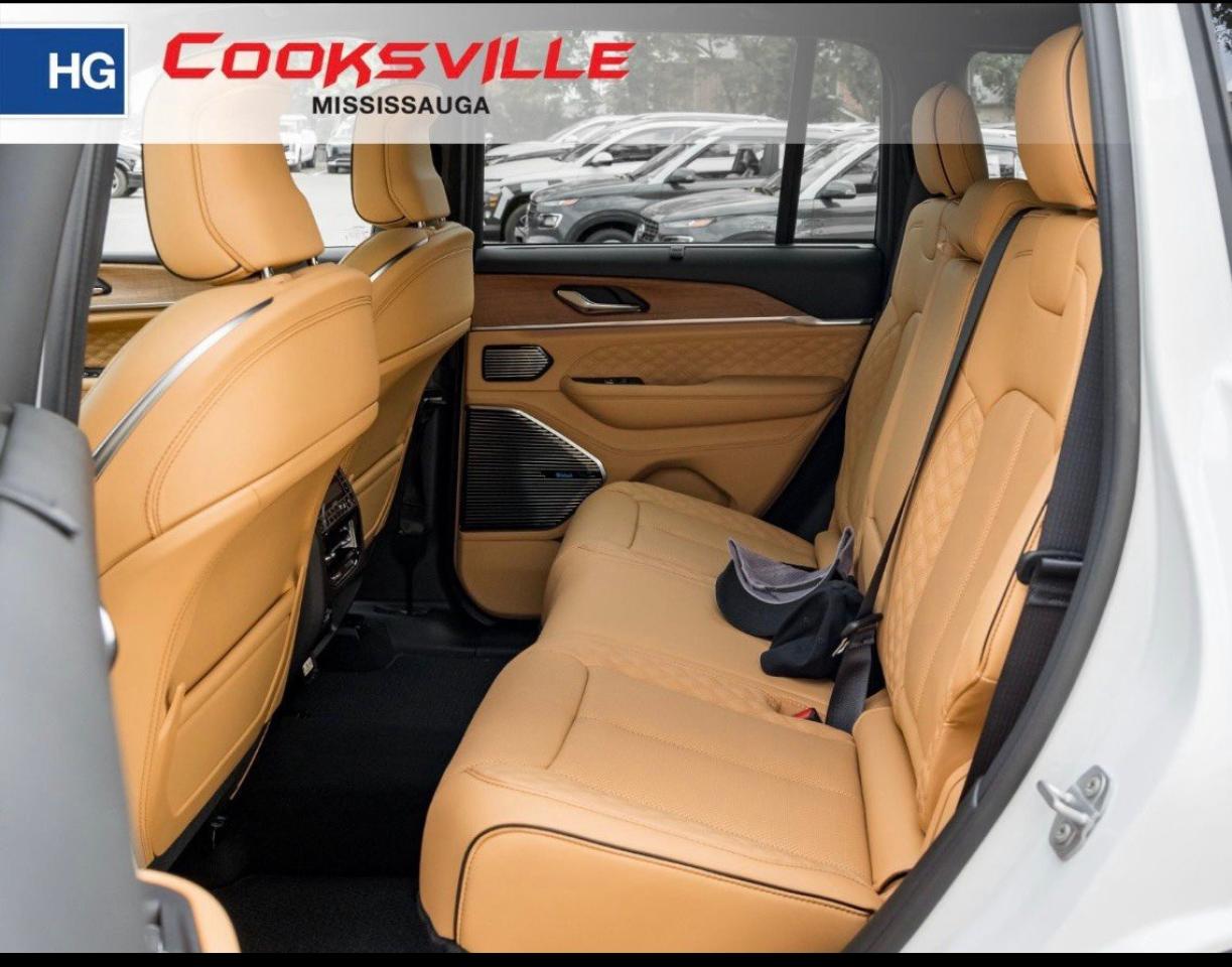 2025 Jeep Grand Cherokee Summit Reserve 4x4 Photo