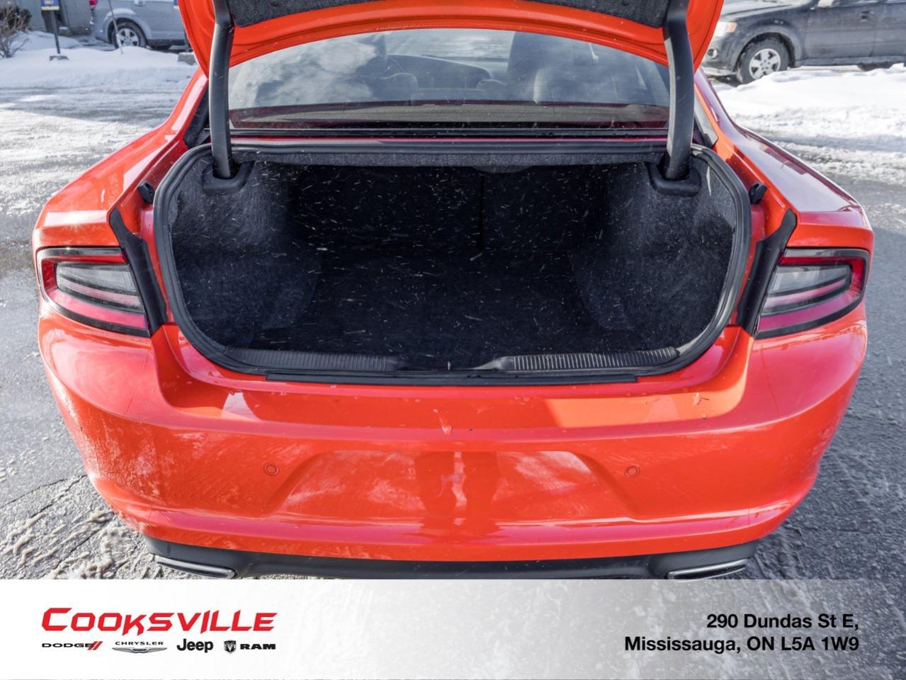 2023 Dodge Charger SXT AWD Photo