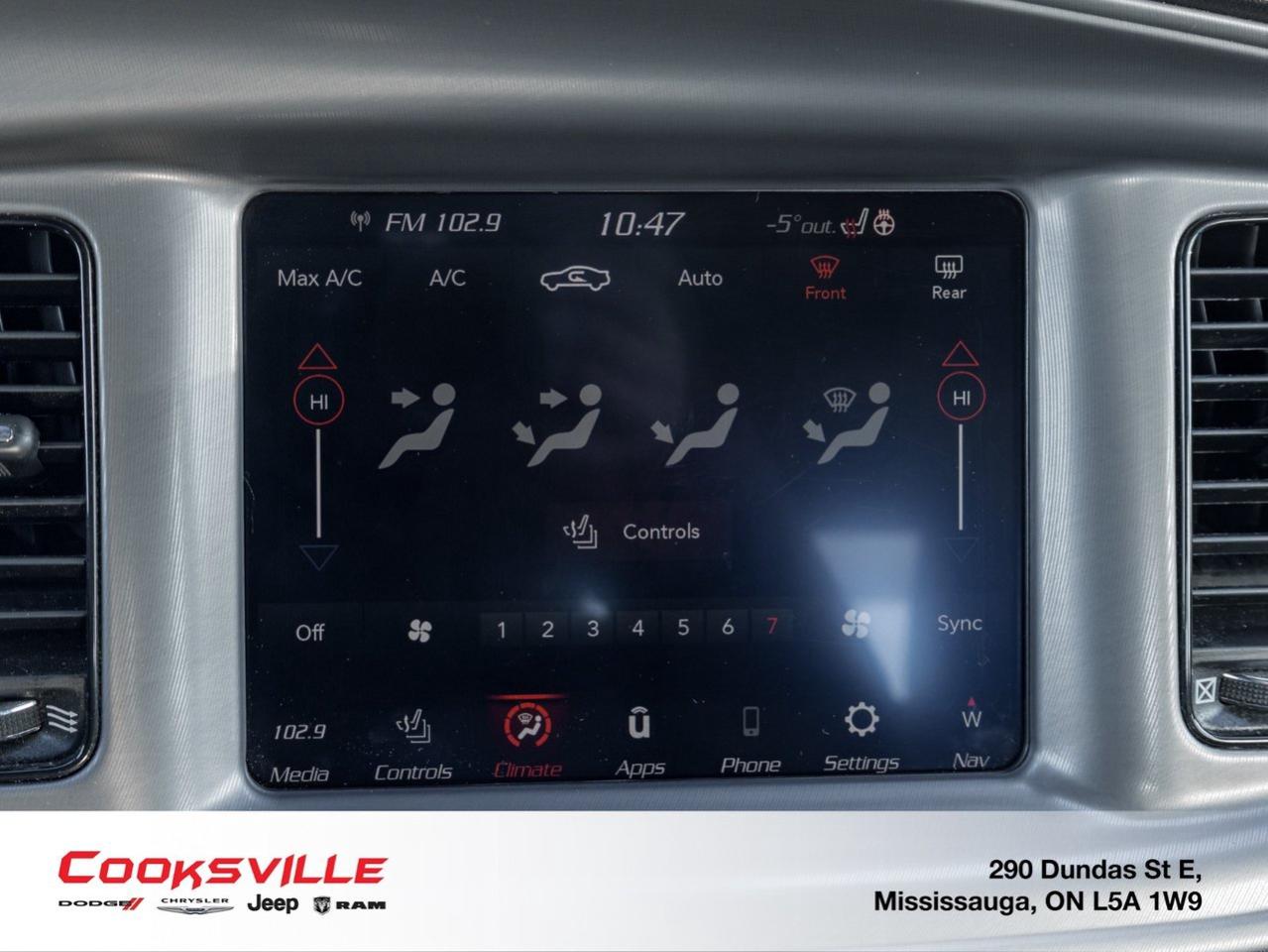 2023 Dodge Charger SXT AWD Photo