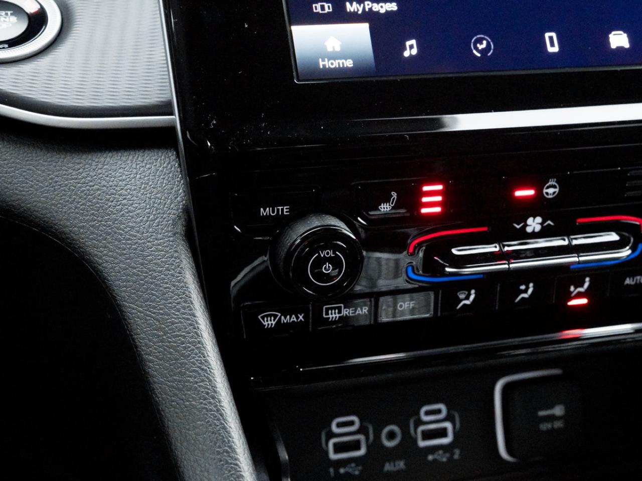 2025 Jeep Grand Cherokee Laredo Photo