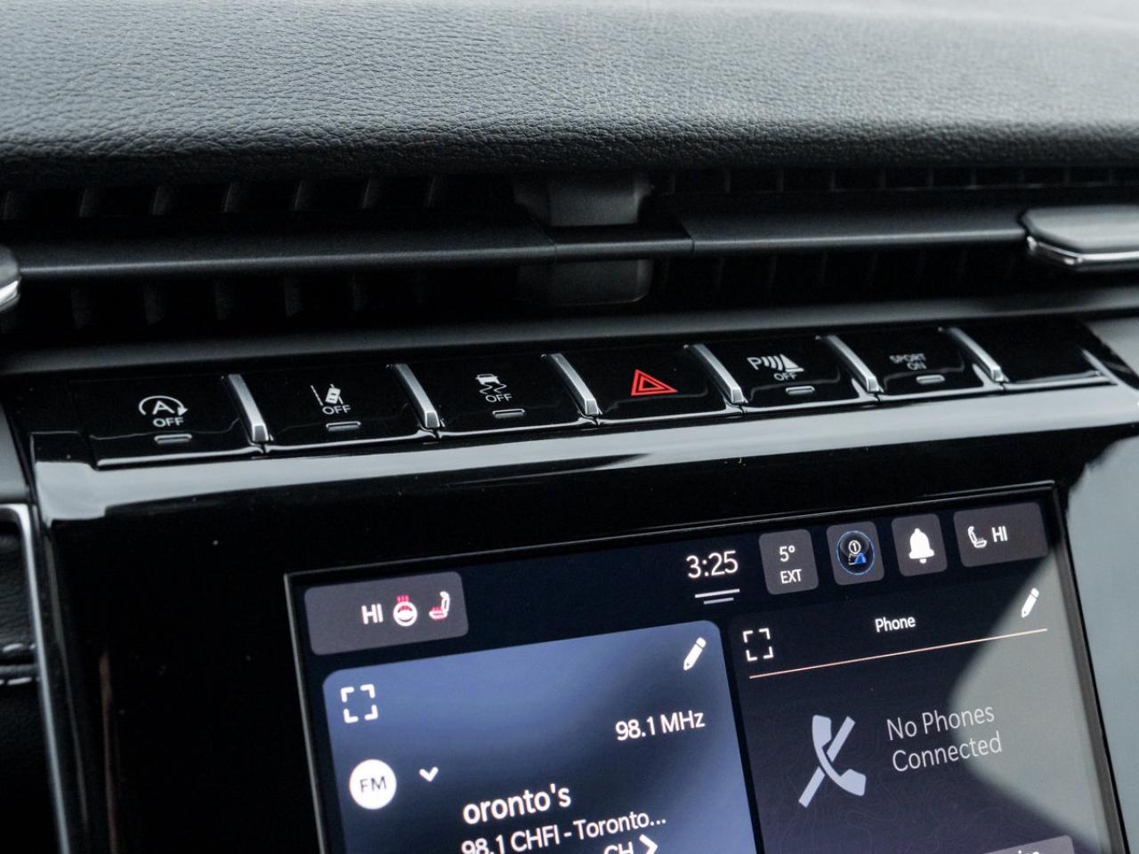 2025 Jeep Grand Cherokee Laredo Photo