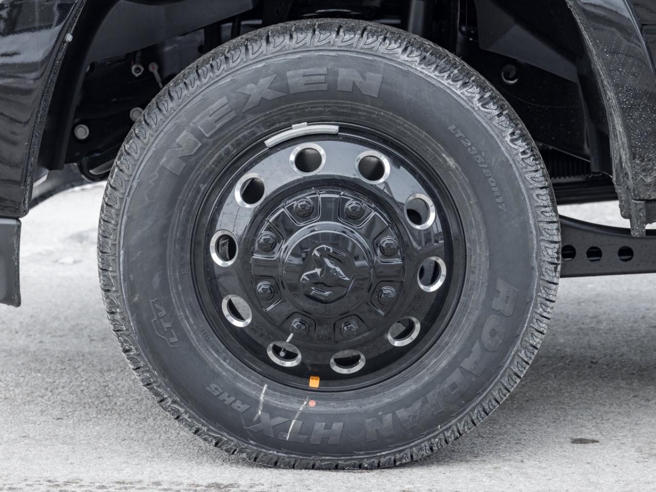 2026 RAM 3500 Limited Photo4