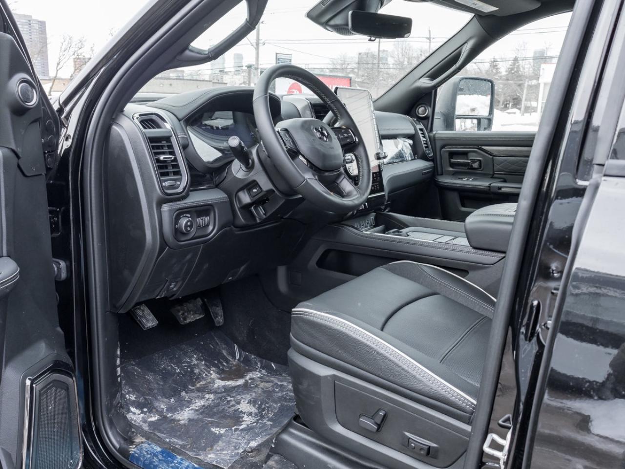 2026 RAM 3500 Limited Photo