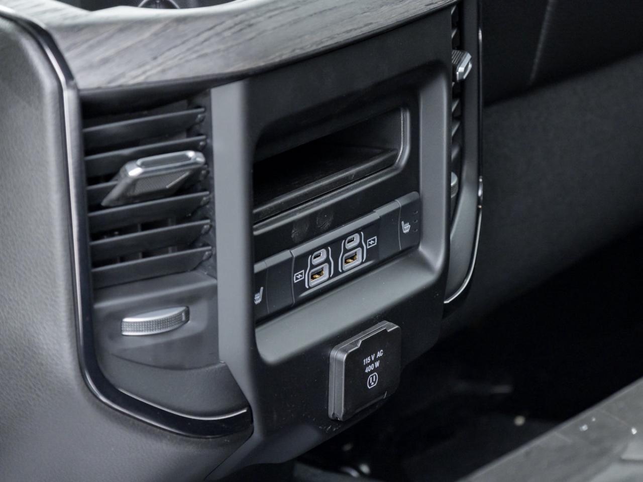 2026 RAM 3500 Limited Photo