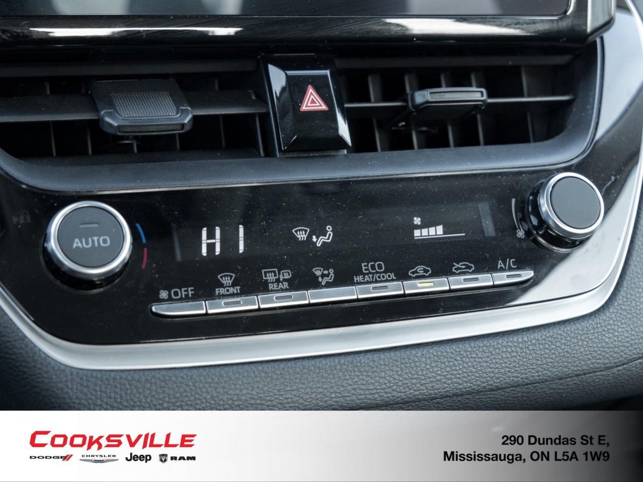 2025 Toyota Corolla LE CVT Photo