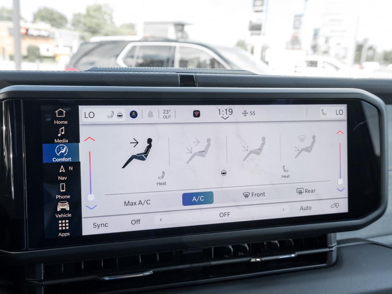 2025 Jeep Wrangler 4-Door SAHARA Photo