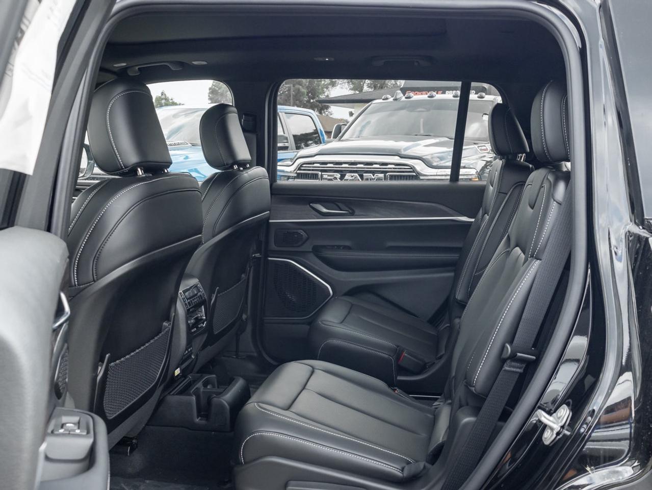 2026 Jeep Grand Cherokee L Limited Photo