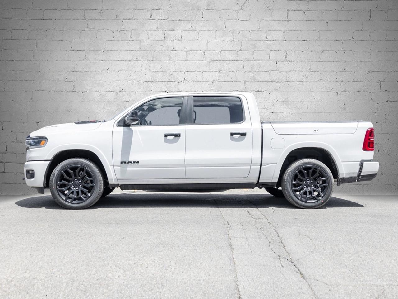 2026 RAM 1500 Limited Photo2