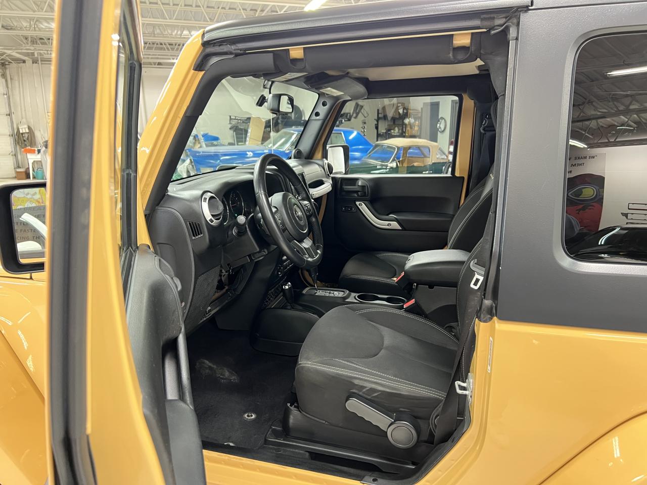 2014 Jeep Wrangler Sahara Photo