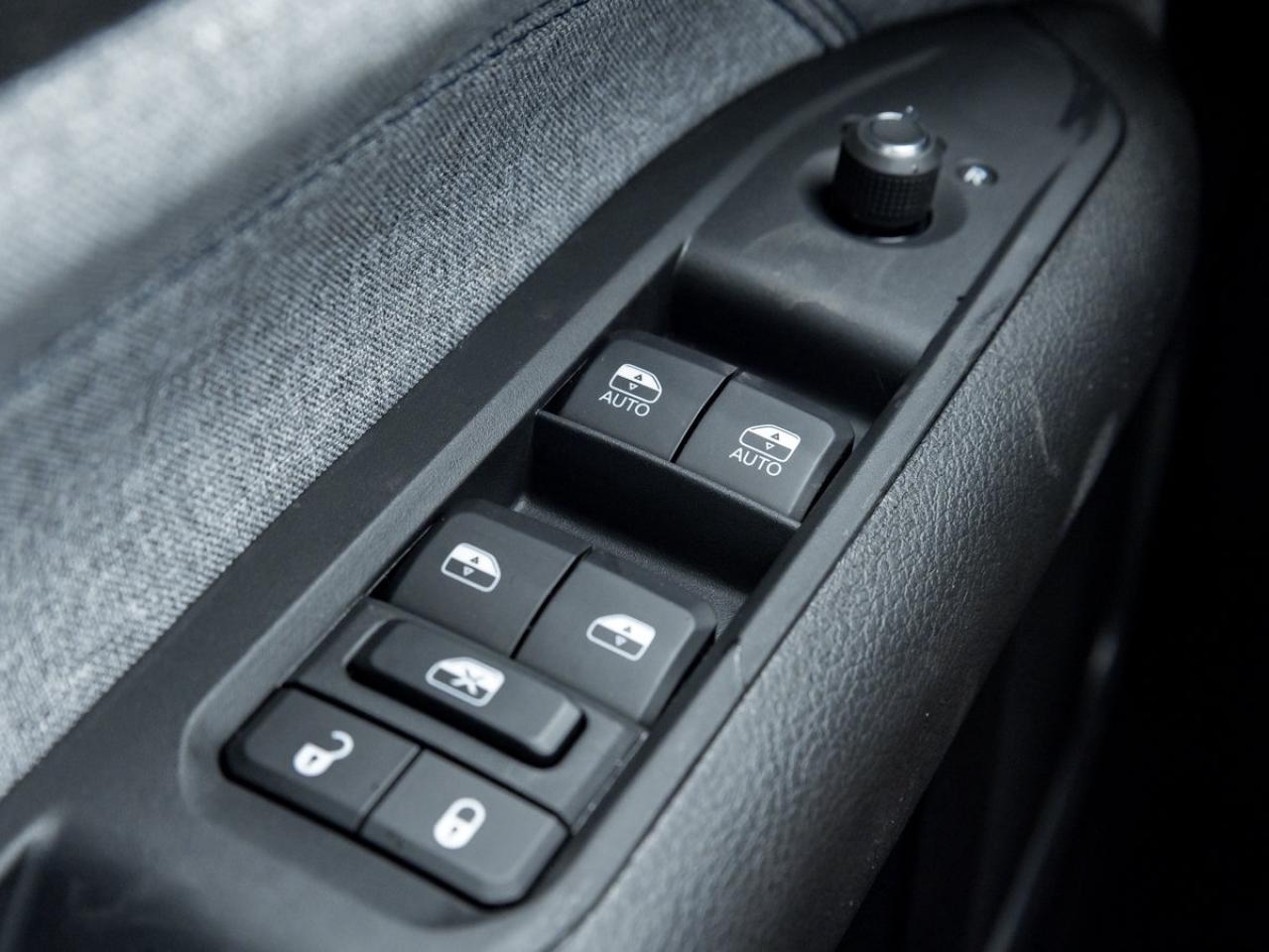 2025 Jeep Compass Sport Photo