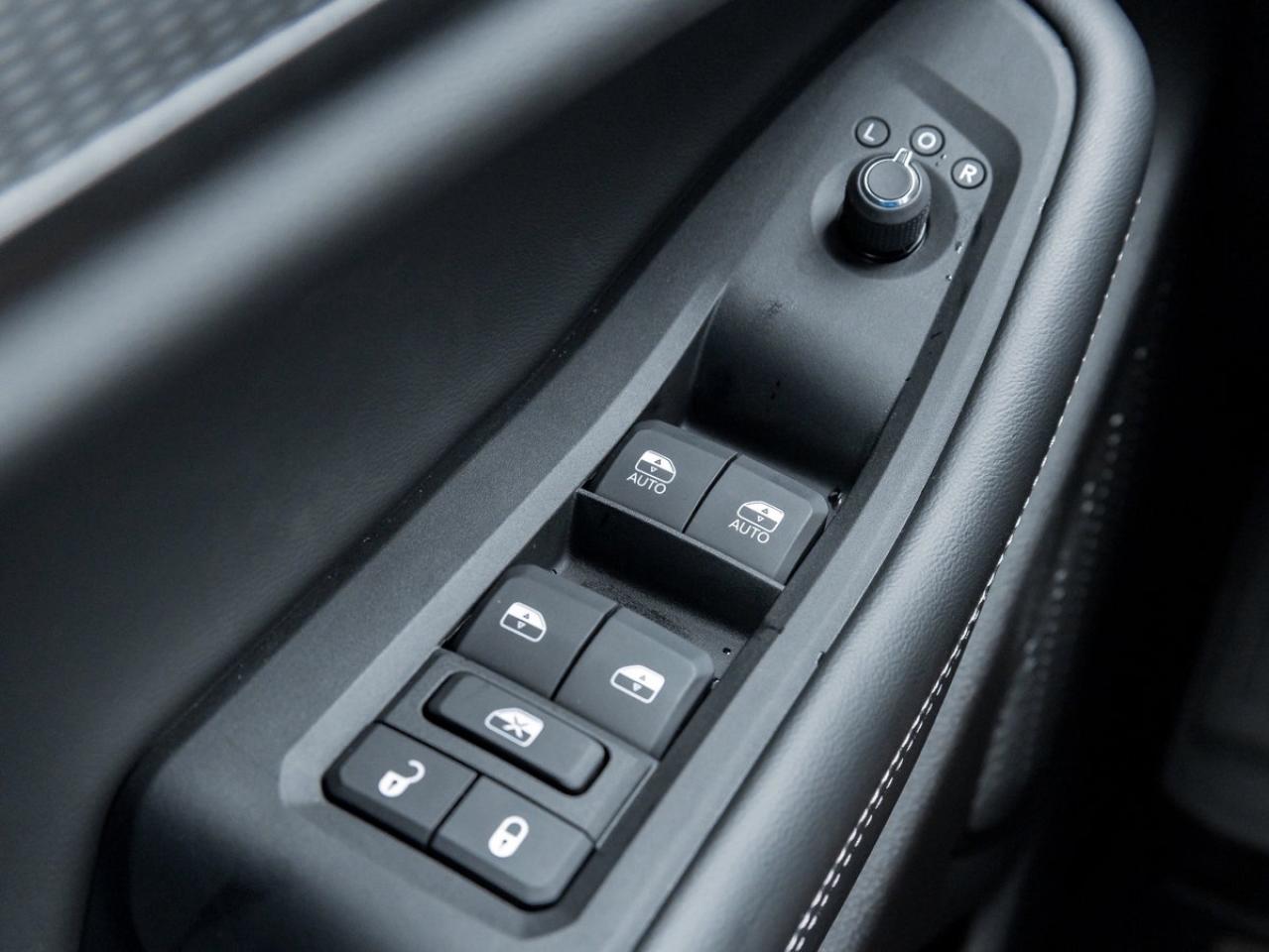 2025 Jeep Grand Cherokee Laredo Altitude Photo