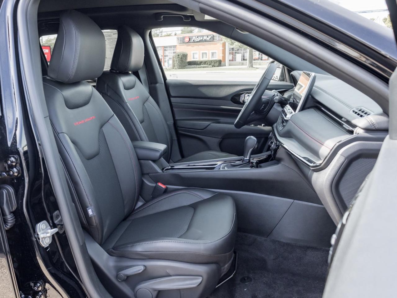 2026 Jeep Compass Trailhawk Photo