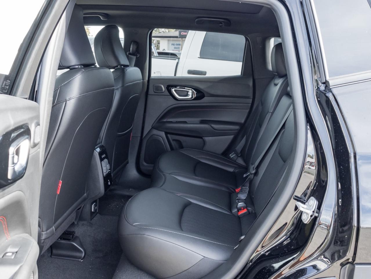 2026 Jeep Compass Trailhawk Photo