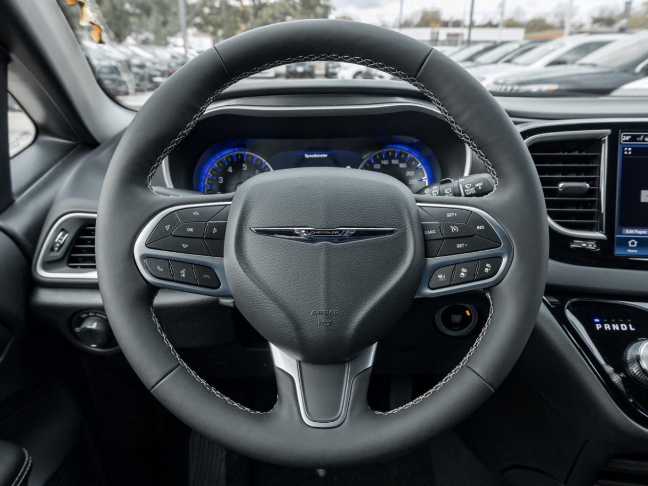 2026 Chrysler Grand Caravan SXT Photo