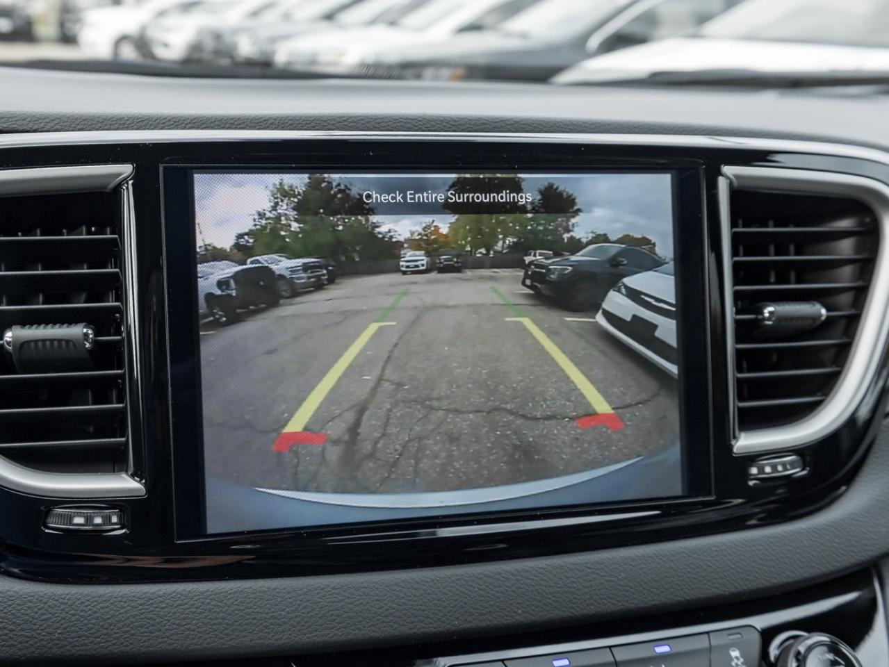 2026 Chrysler Grand Caravan SXT Photo