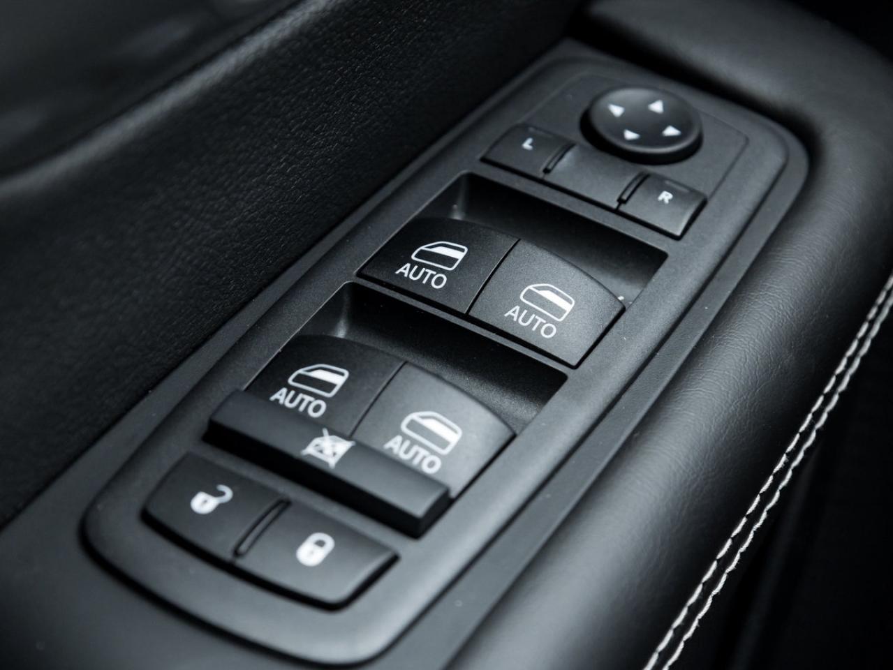 2026 Chrysler Grand Caravan SXT Photo