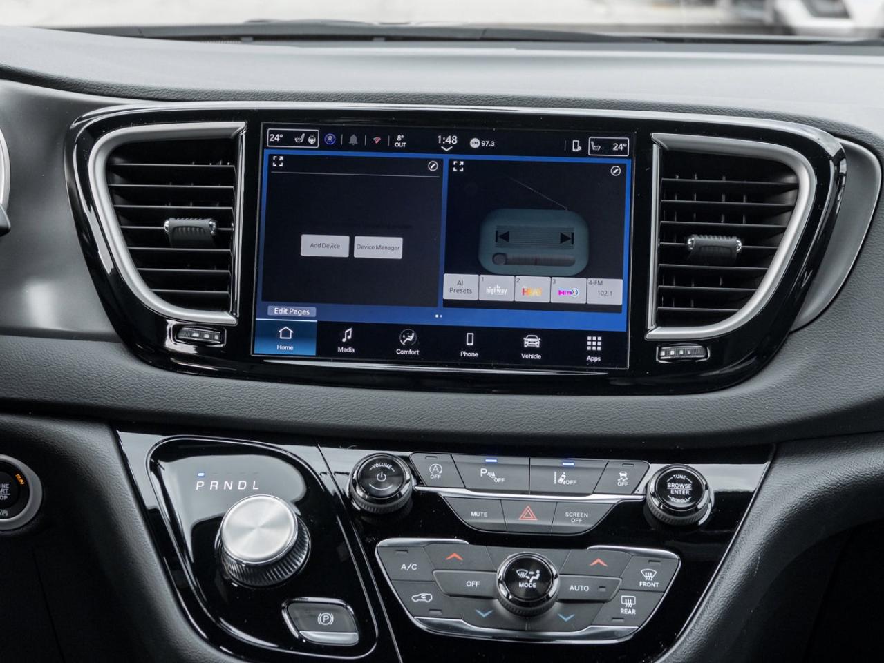 2026 Chrysler Grand Caravan SXT Photo