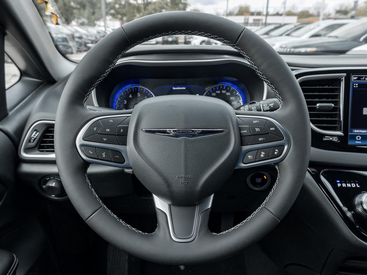 2026 Chrysler Grand Caravan SXT Photo