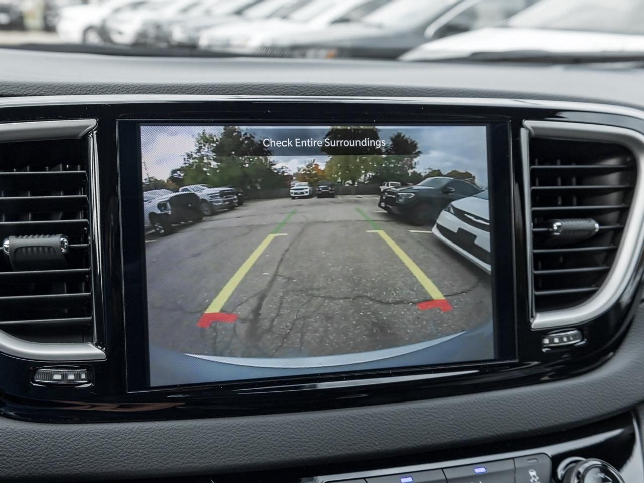2026 Chrysler Grand Caravan SXT Photo
