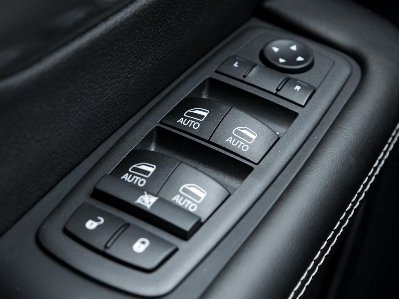 2026 Chrysler Grand Caravan SXT Photo
