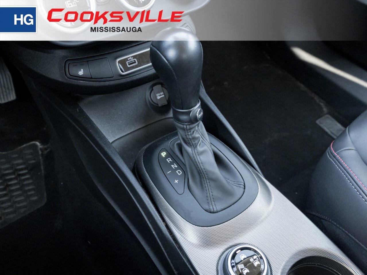 2023 Fiat 500 X Sport AWD Photo