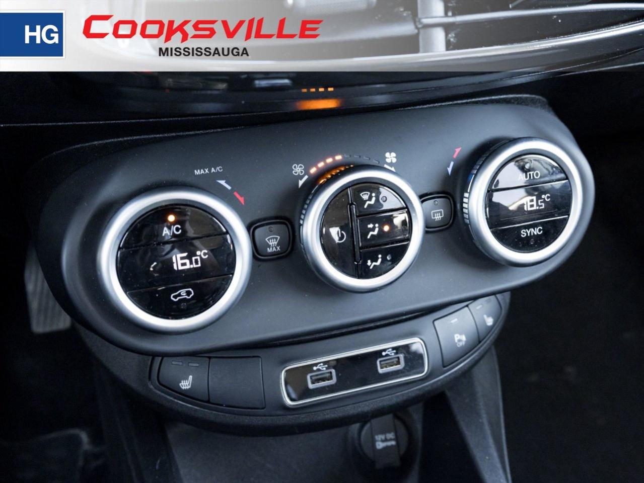 2023 Fiat 500 X Sport AWD Photo