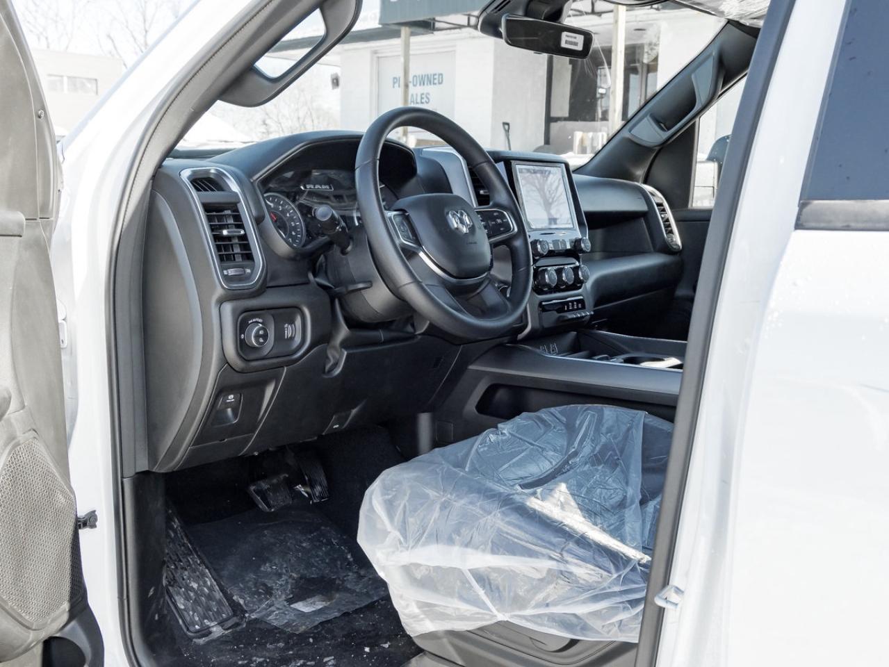 2026 RAM 1500 Express Photo