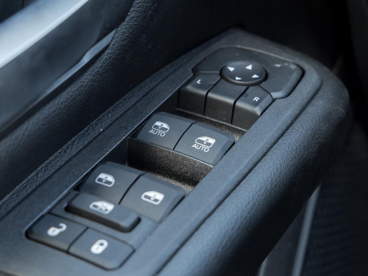 2026 RAM 1500 Express Photo