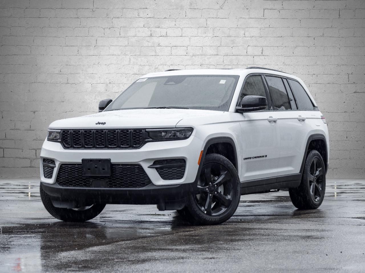 2025 Jeep Grand Cherokee Laredo Altitude Photo