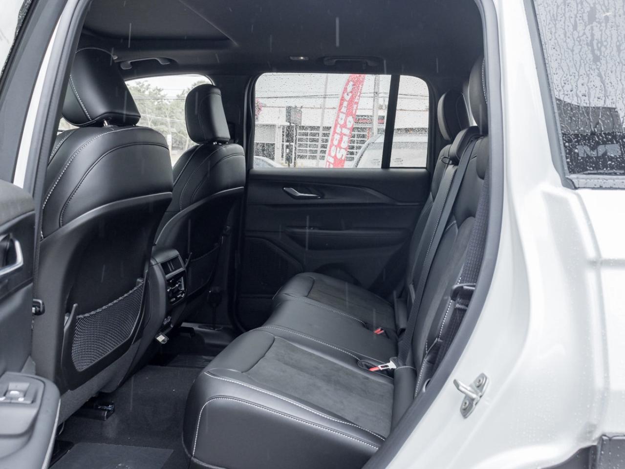 2025 Jeep Grand Cherokee Laredo Altitude Photo