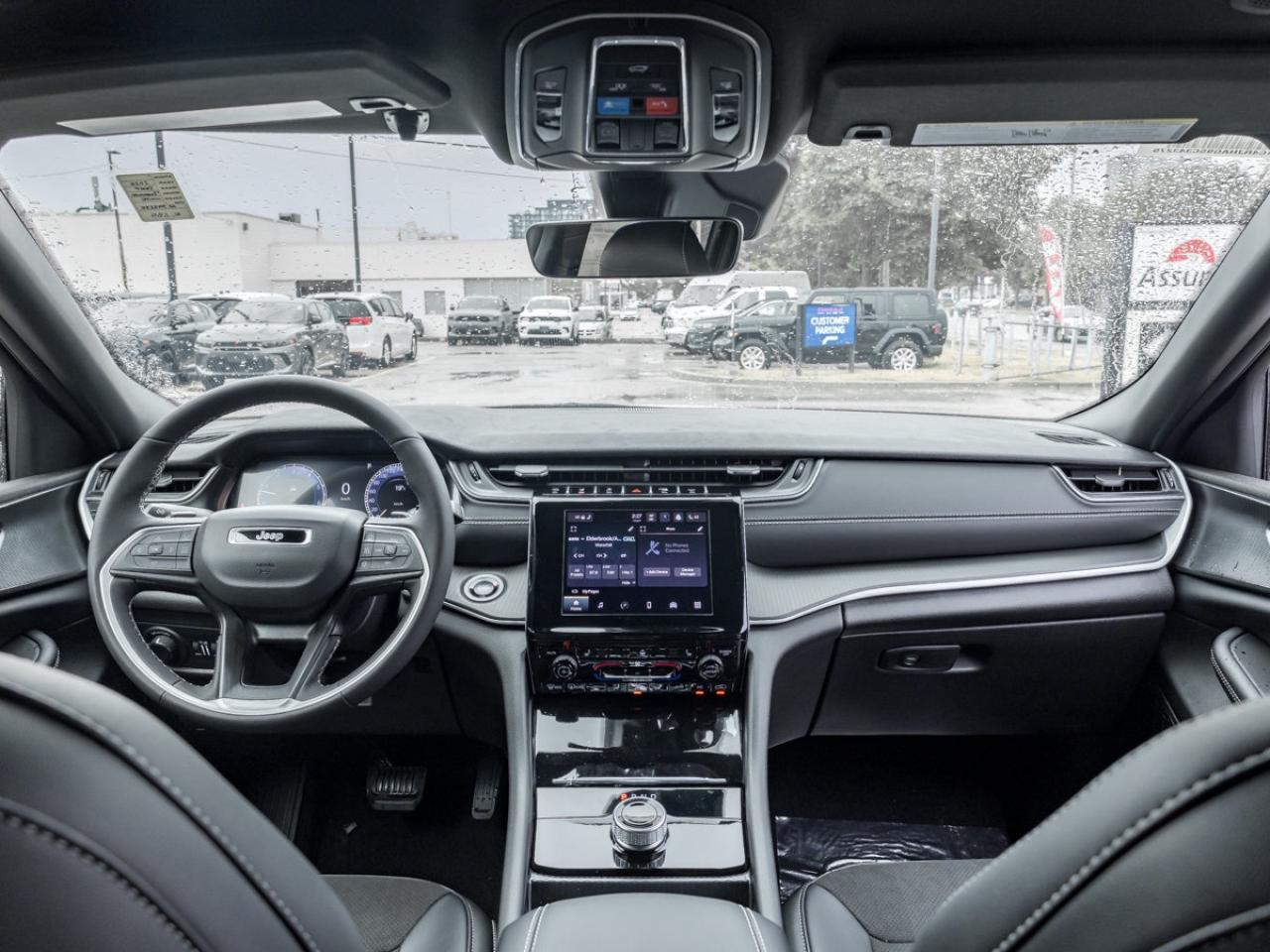 2025 Jeep Grand Cherokee Laredo Altitude Photo