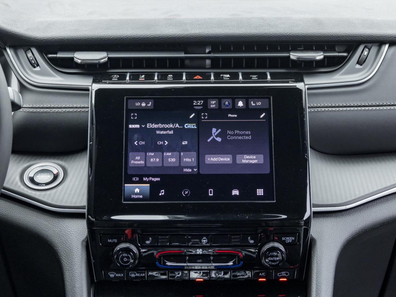 2025 Jeep Grand Cherokee Laredo Altitude Photo