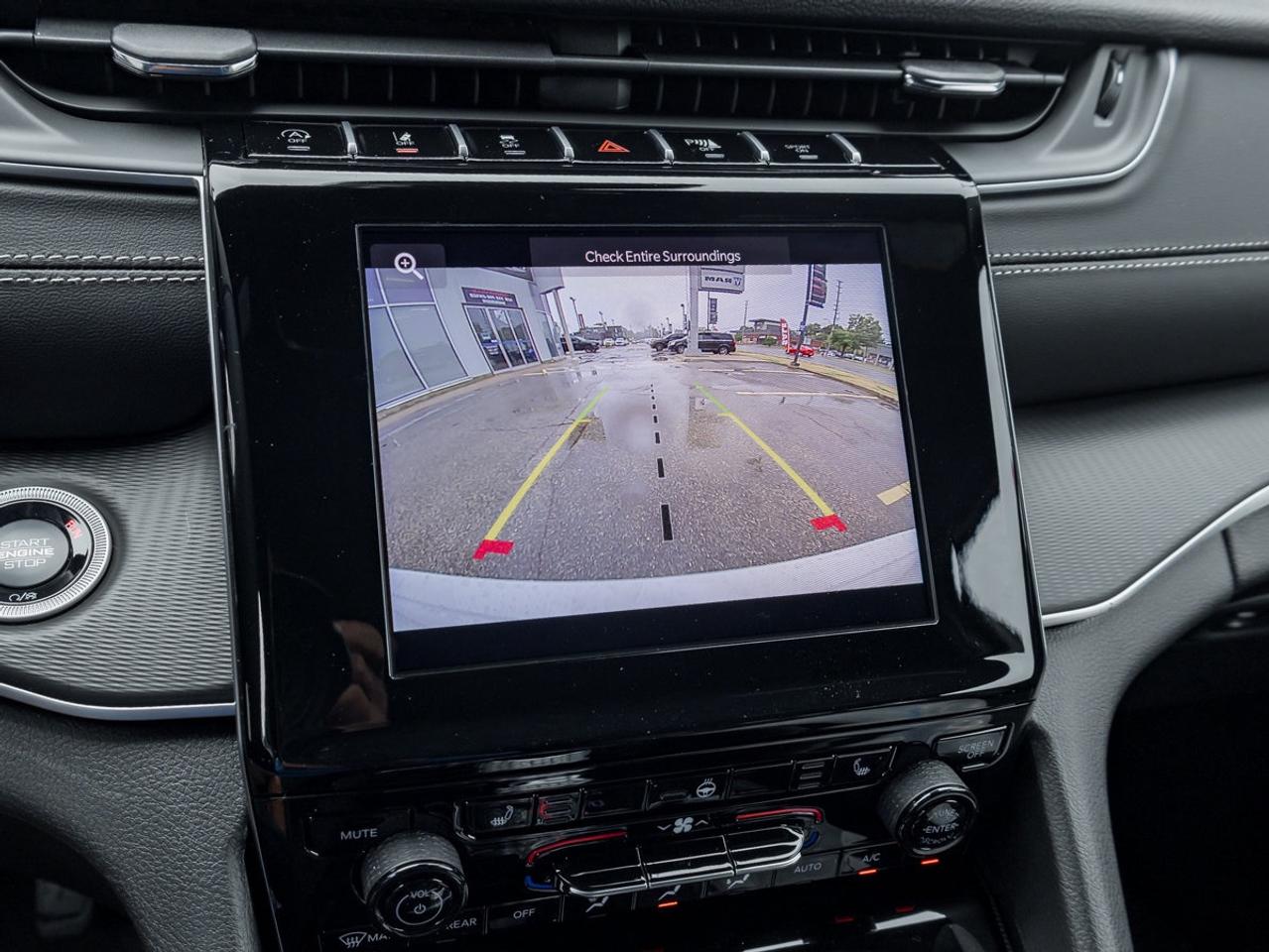 2025 Jeep Grand Cherokee Laredo Altitude Photo