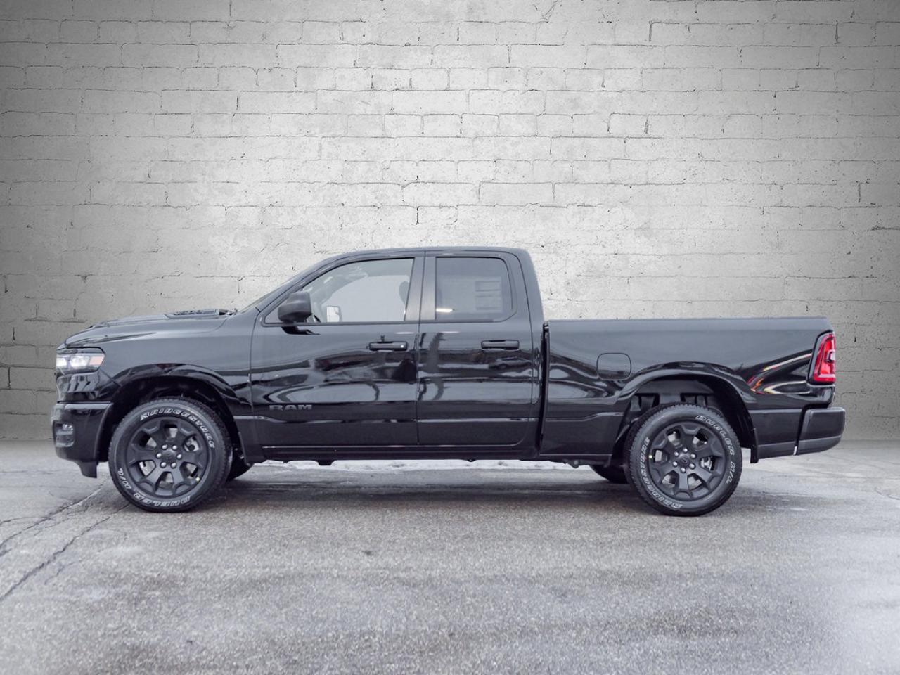 2026 RAM 1500 Express Photo2