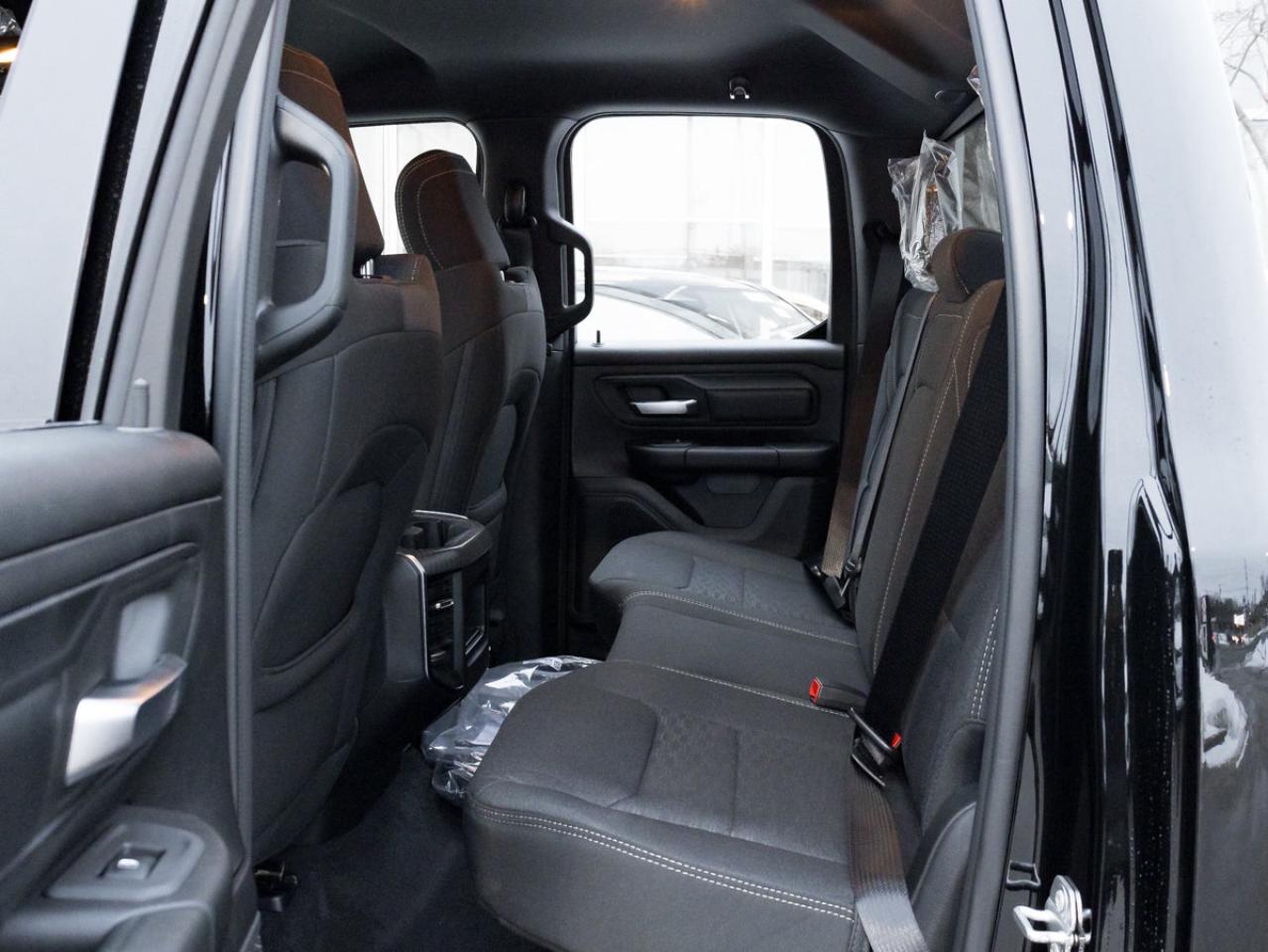 2026 RAM 1500 Express Photo