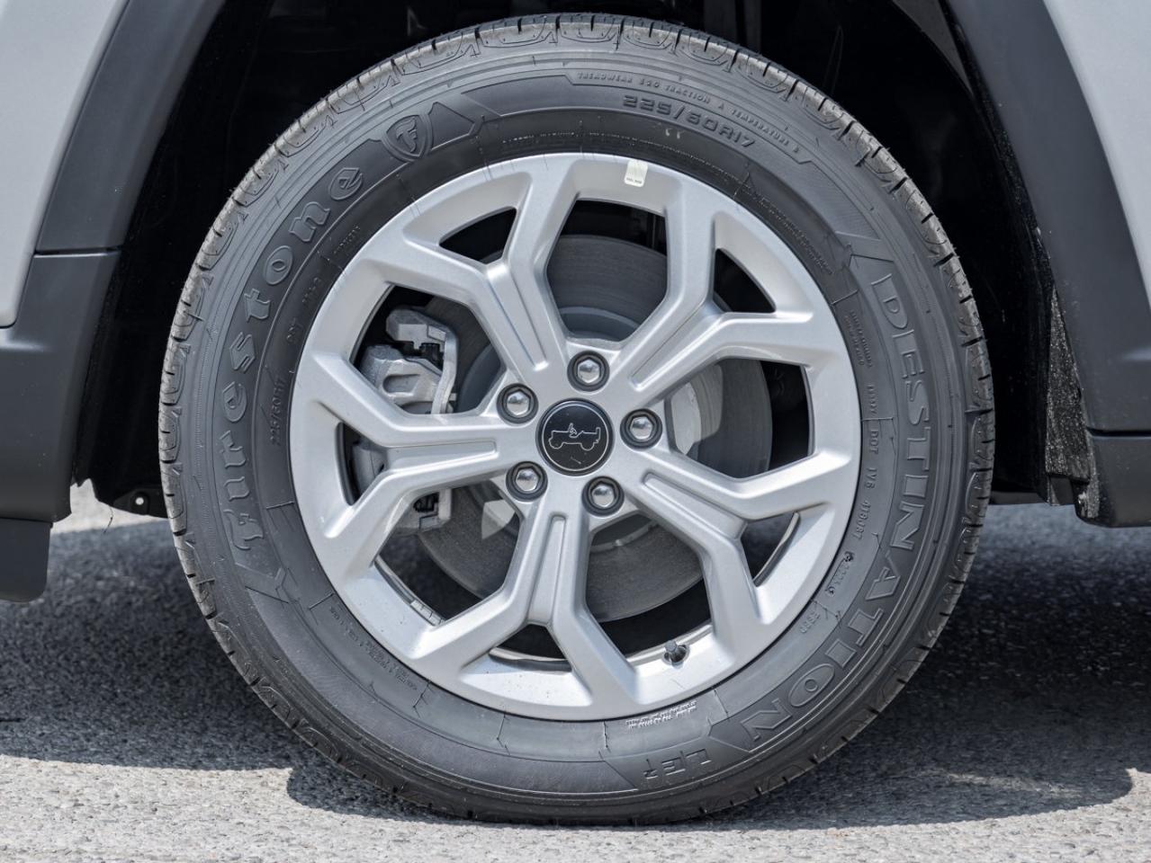 2025 Jeep Compass Sport Photo3