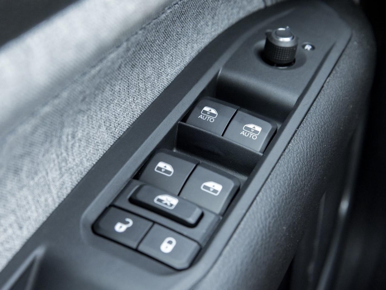 2025 Jeep Compass Sport Photo