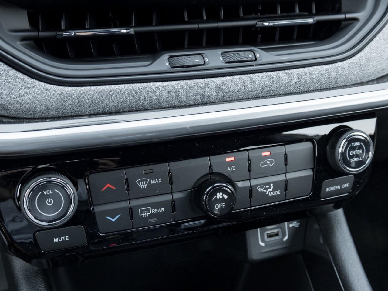 2025 Jeep Compass Sport Photo