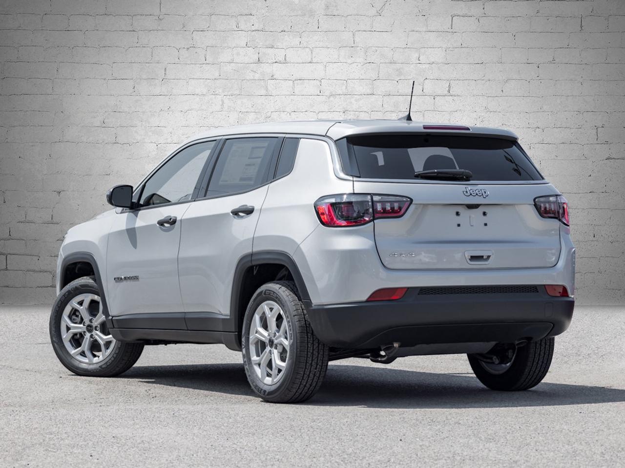 2025 Jeep Compass Sport Photo4