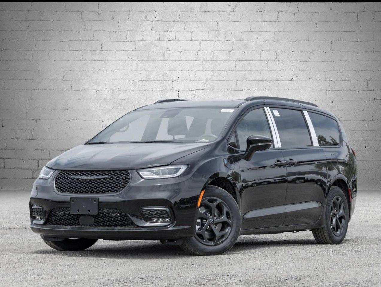 Used 2024 Chrysler Pacifica Hybrid Premium S Appearance 2WD for sale in Etobicoke, ON