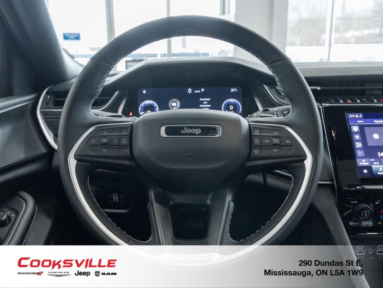 2025 Jeep Grand Cherokee Laredo Altitude Photo