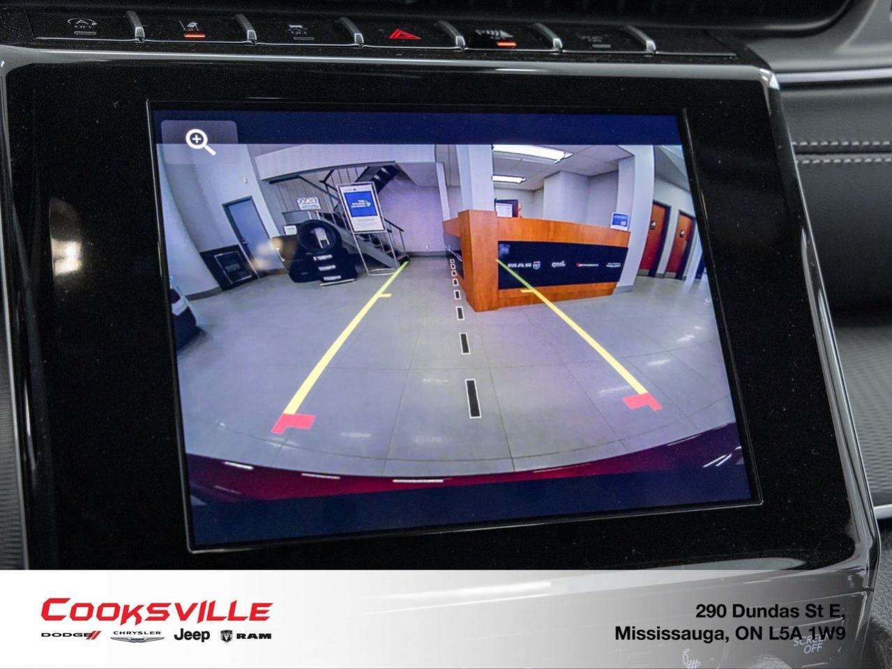 2025 Jeep Grand Cherokee Laredo Altitude Photo