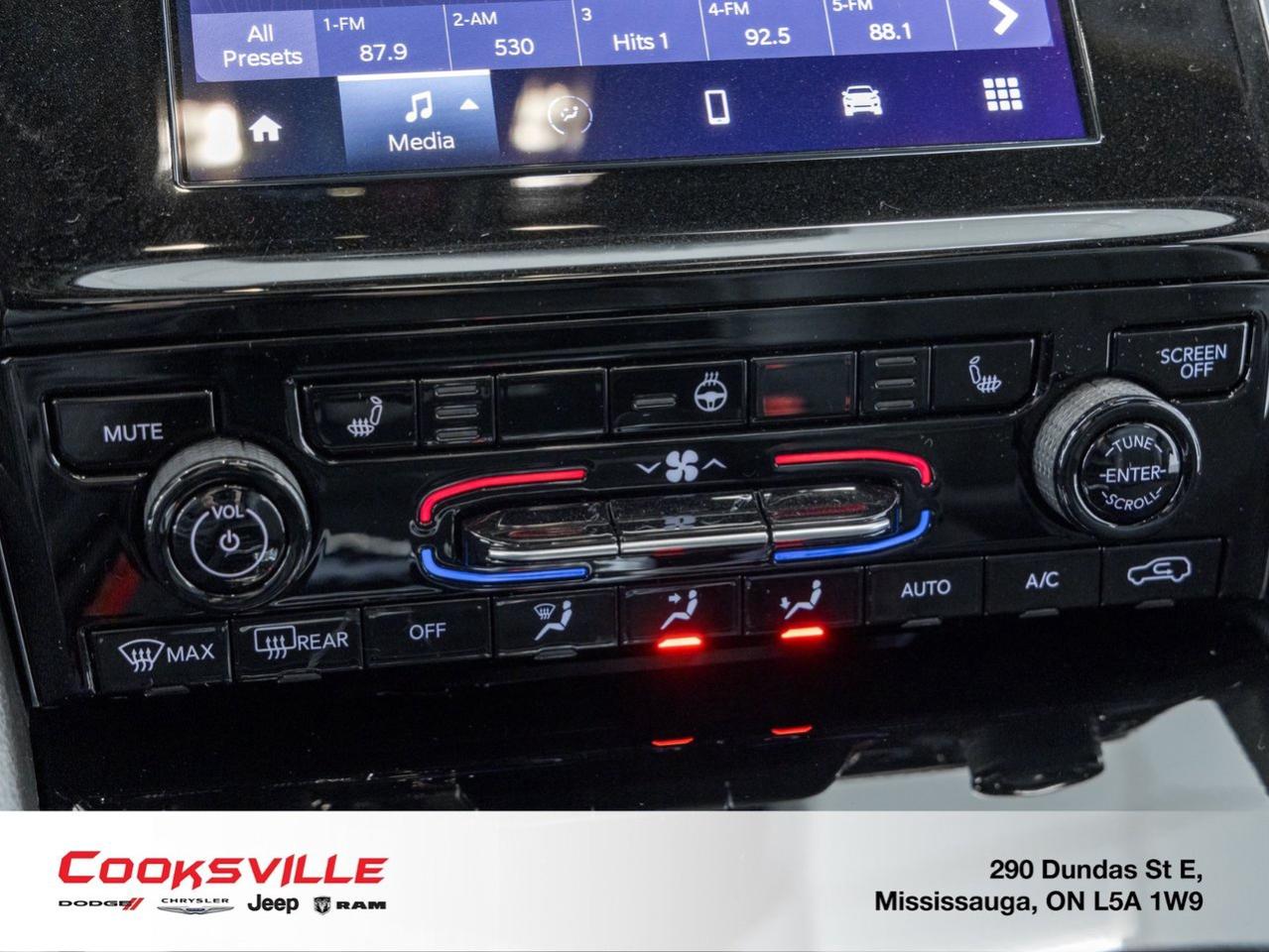 2025 Jeep Grand Cherokee Laredo Altitude Photo