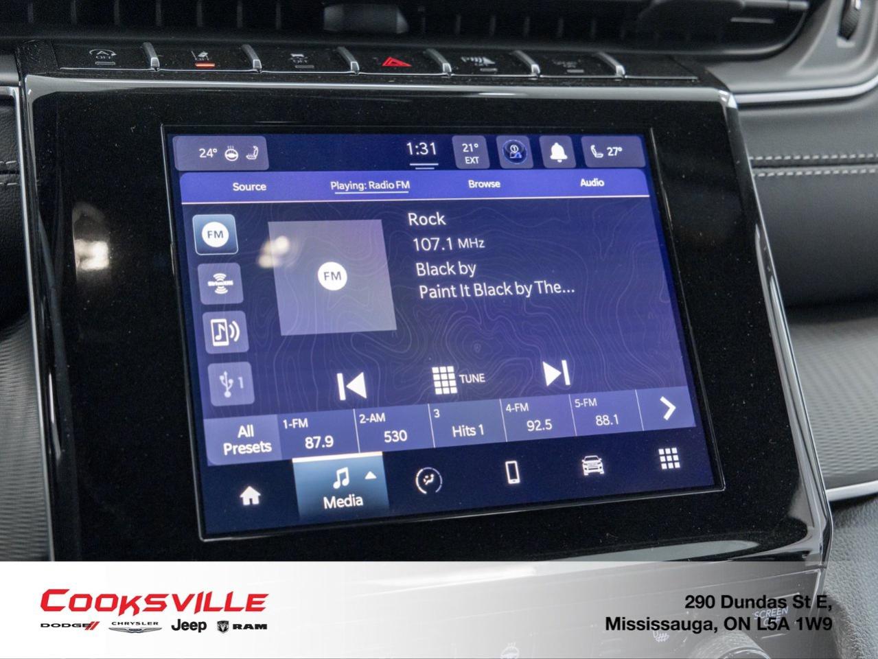 2025 Jeep Grand Cherokee Laredo Altitude Photo